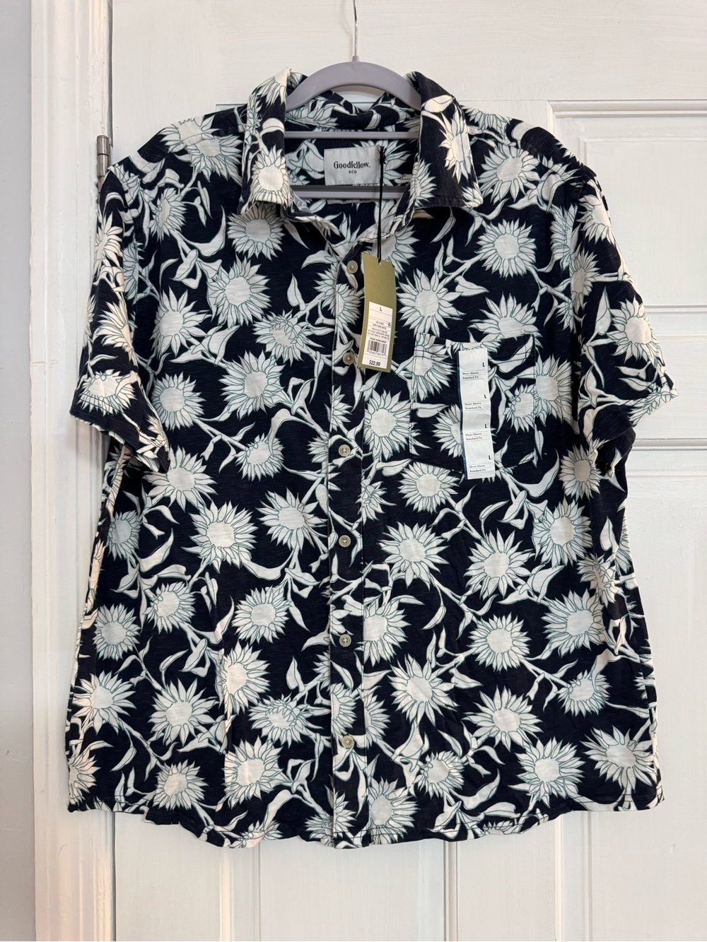 Goodfellow & Co Black and White Floral Short-Sleeve Button-Down Shirt